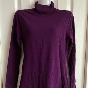 SWS PURPLE TURTLE NECK TOP -Size Small